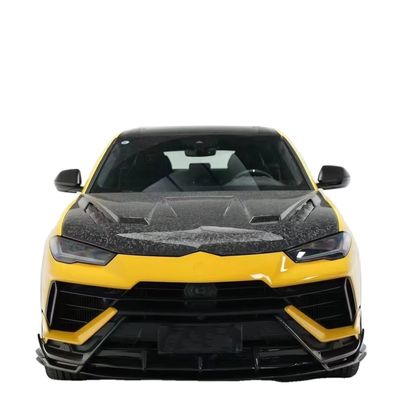 Kit de corpo URUS Lamborghini 2018-2019 Fibra de carbono Difusor de lábio frontal Urus Wide Body Kit