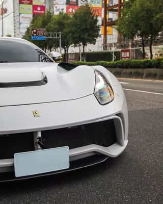Ferrari F12 Fibra de carbono corpo Kit F12 Novitec N-largo estilo dianteiro e traseiro parachoque arco da roda F12 spoiler difusor lábio dianteiro