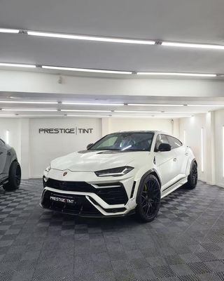 Lamborghini Urus Corpo de fibra de carbono Kit URUS 1016 estilo fibra de carbono difusor de lábio dianteiro spoiler capô arco da roda