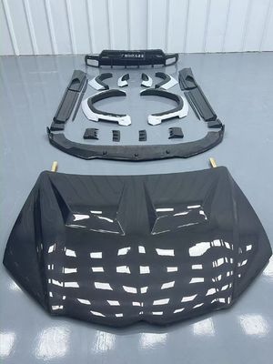 Lamborghini Urus Corpo de fibra de carbono Kit URUS 1016 estilo fibra de carbono difusor de lábio dianteiro spoiler capô arco da roda