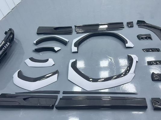 Lamborghini Urus Corpo de fibra de carbono Kit URUS 1016 estilo fibra de carbono difusor de lábio dianteiro spoiler capô arco da roda