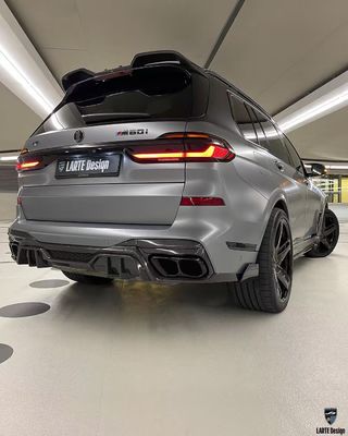BMW X7 Fibra de carbono Body Kit X7 estilo LD difusor de lábio frontal de fibra de carbono Arco da roda do capô