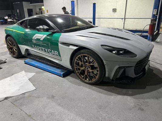 Aston Martin DB11 Fibra de Carbono Kit corpo DB11 estilo mansory dianteiro e traseiro parafuso saia lateral parafuso spoiler capô