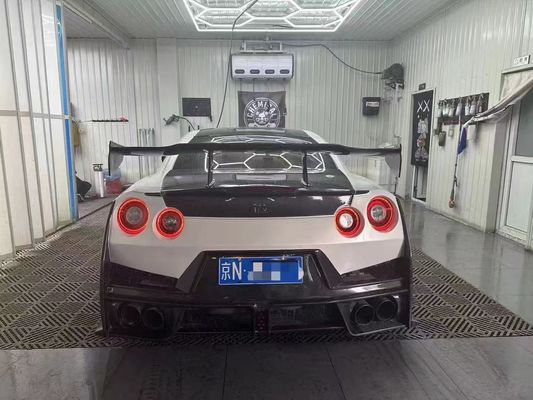 Nissan GTR Corpo de fibra de carbono Kit GTR r35 Atualizado 2024nismo estilo dianteiro e traseiro spoilers pára-choques parafusos