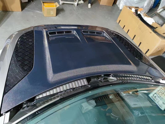Capuz de fibra de carbono para Land Rover Defender Material de fibra de carbono Defender Modelo SVR atualizado