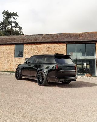2022 Land Rover Body Kit Range Rover UB Estilo Frente e traseiro Bumper Bumper Spoiler