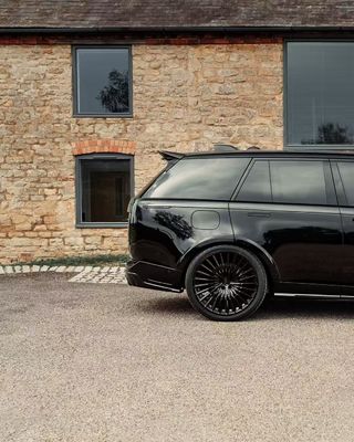 2022 Land Rover Body Kit Range Rover UB Estilo Frente e traseiro Bumper Bumper Spoiler