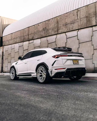 Peças para automóveis para Lamborghini Urus Body Kit Urus Upgrades 1016 estilo Frente Scoop Diffuser Spoiler Widebody Kit