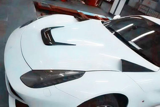 Fibra de carbono de alta qualidade para a Ferrari F12 Fibra de carbono Cobre Decoração F12 Fibra de carbono Compartimento do motor Tuyere Pequena peça