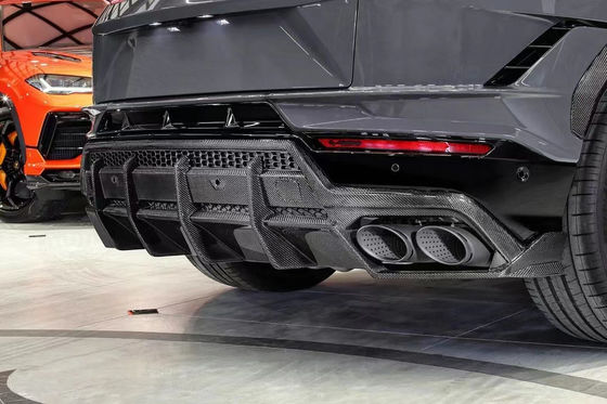2023-2024 Lamborghini Body Kit URUS Top Style Kit de Spoilers de Difusor de Lábios Fronteiros