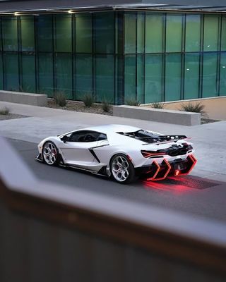 Lamborghini Revuelto Kit de corpo personalizado Fibra de carbono Duque estilo difusor frontal personalizado