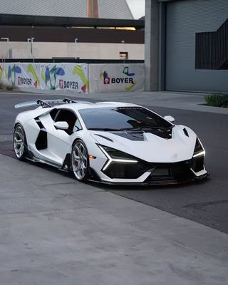 Lamborghini Revuelto Kit de corpo personalizado Fibra de carbono Duque estilo difusor frontal personalizado