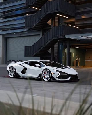 Lamborghini Revuelto Kit de corpo personalizado Fibra de carbono Duque estilo difusor frontal personalizado