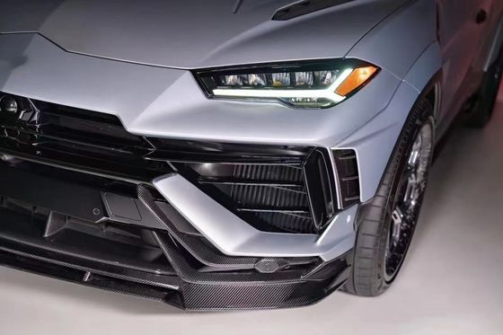 Kit de corpo de carbono URUS Vors Style Fibra de carbono Difusor de lábio frontal Spoiler Widebody Kit