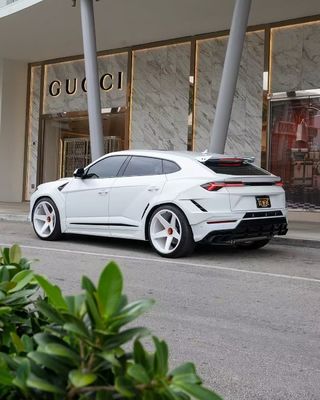 Lamborghini URUS Kit de corpo de carbono NT Estilo Lobo frontal difusor spoiler Kit de corpo largo personalizado