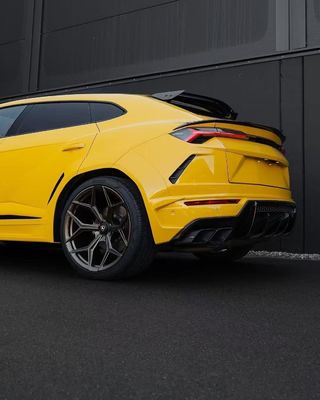 Yellow Lamborghini Urus Body Kit Fibra de Carbono Lobo Fronteiro Luxury Car Diffuser Widebody Kit