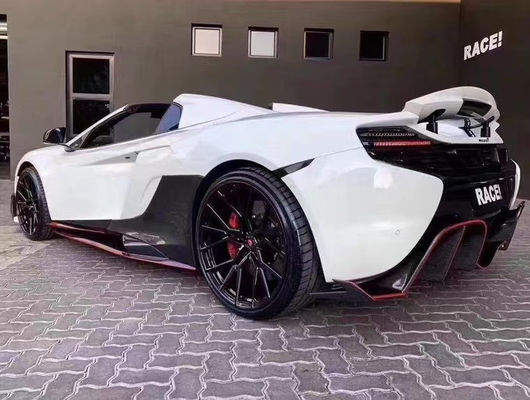 Venda como bolos quentes para McLaren MP4-12C 625C 650S Kit de corpo de fibra de carbono atualizado 675LT estilo saia lateral difusor traseiro