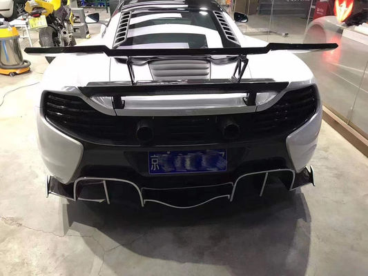 Venda como bolos quentes para McLaren MP4-12C 625C 650S Kit de corpo de fibra de carbono atualizado 675LT estilo saia lateral difusor traseiro