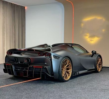 Ferrari SF90 Corpo de fibra de carbono SF90 KY PP Difusor de plástico Spoiler Side Skirt Body Kit