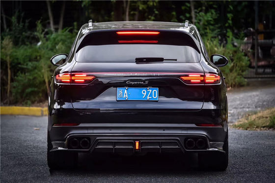 O novo produto para o Cayenne Kit de corpo de fibra de carbono para o Cayenne Frente pá traseira spoiler de lábio