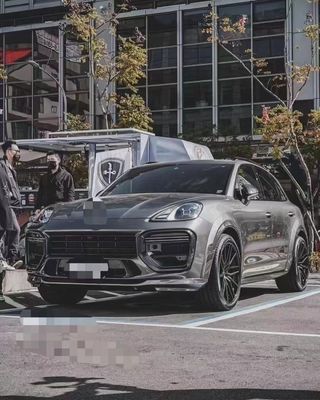 Kit de carroceria de fibra de carbono Cayenne para Porsche Cayenne MTR Kit de carroceria de fibra de carbono seco Bumpers dianteiros e traseiros