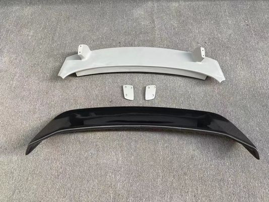 Peças para automóveis para Porsche Palamela 971 Spoiler O Palamela 971 foi atualizado com um Spoiler de fibra de carbono estilo Techart