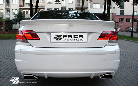 Peças para automóveis para BMW Série 7 E66 E65 Kit de carroceria E66 E65 Upgraded PRIOR Style Kit de carroceria do pára-choque dianteiro e traseiro