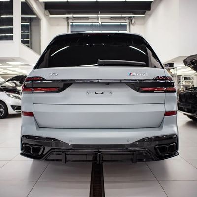 Para BMW X7 Fibra de Carbono Kit de corpo X7 Fibra de Carbono Frente Lips Diffuser Spoiler Hood Side Skirt Wide Body Kit