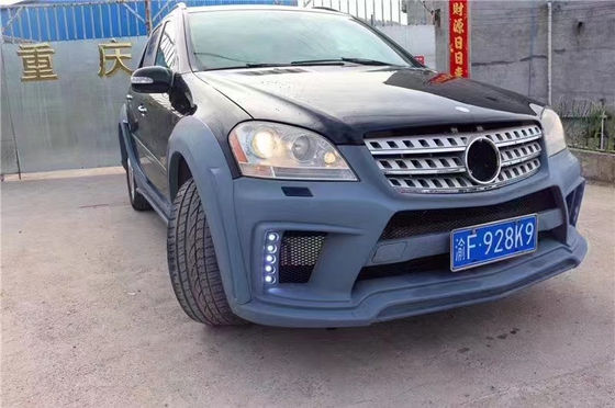 WALD Style Wide Bodyki para Mercedes W164 ML300 ML350 ML400 ML500 ML63 Body Kit Saias laterais do pára-choque dianteiro e traseiro
