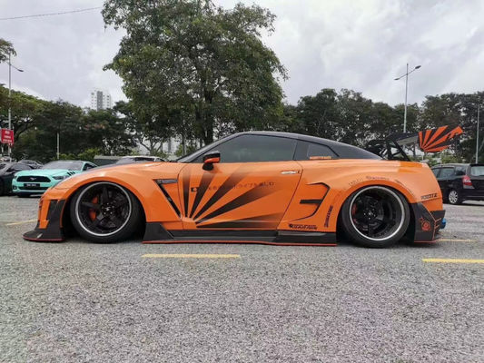 Customizado 2022 Nissan Body Kit GTR R35 Car Bumper Covers Frente e traseiro