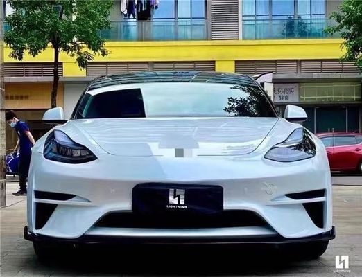 Vendo Modelo 3 Kit de atualização do corpo para o Tesla Modelo 3 Com Robô estilo dianteiro e traseiro spoilers parafuso