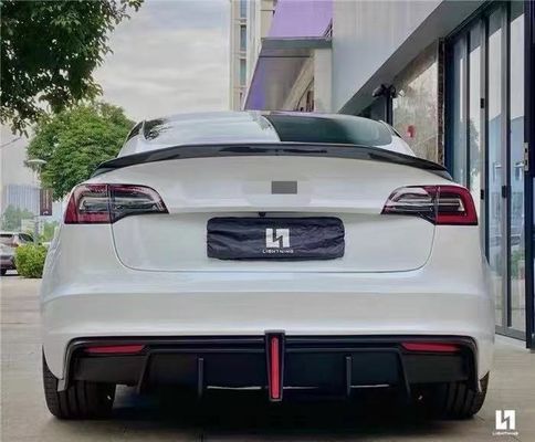 Vendo Modelo 3 Kit de atualização do corpo para o Tesla Modelo 3 Com Robô estilo dianteiro e traseiro spoilers parafuso