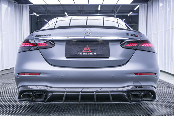 Auto Parts Carbon Fiber Body Kit para Mercedes E63S E63s Fibra de Carbono Frente Scoop Diffuser Spoiler Carbon Fiber Hood