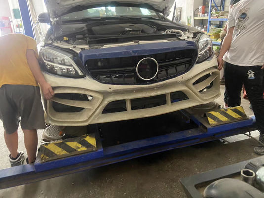 Peças para automóveis Mercedes W205 C180 C260 C300 Body Kit W205 C180 C260 C300 Upgraded IMP Style Front Bumper Body Kit