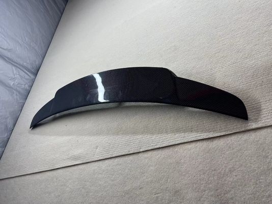 Para Mercedes-Benz EQE Spoiler de fibra de carbono EQE atualiza a asa traseira de spoiler de fibra de carbono de estilo BS