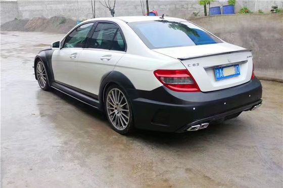 Para o Mercedes W204 C63 Body Kit W204 Upgraded Black Series Style Front e Rear Bumper Hood Widebody Kit
