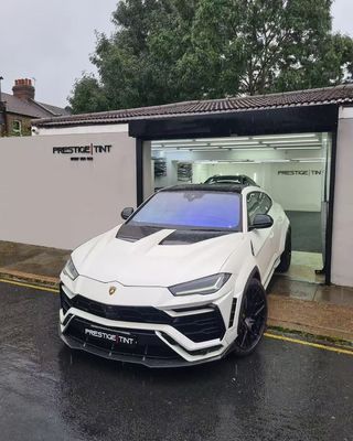 Lamborghini Urus Carbon fiber body Kit URUS 1016 style carbon fiber front lip diffuser spoiler hood wheel arch